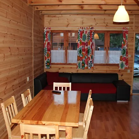 Mlodziezowy Dla Grup Eldorado Mielno Centrum, 200m Od Morza Lodge