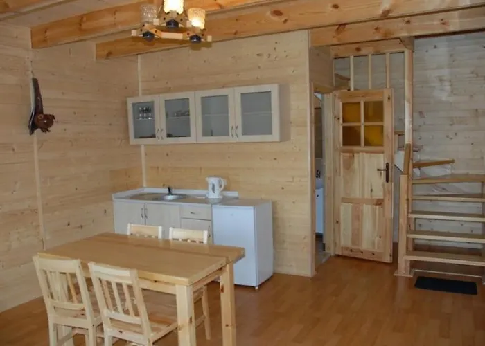 Tylko Dla Rodzin Wakacyjne Eldorado Centrum Mielna, 200m Od Morza 山林小屋