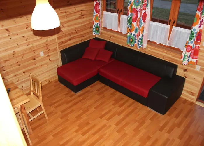 Tylko Dla Rodzin Wakacyjne Eldorado Centrum Mielna, 200m Od Morza 山林小屋 梅尔诺