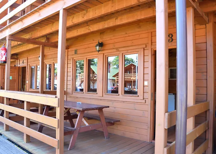 Tylko Dla Rodzin Wakacyjne Eldorado Centrum Mielna, 200m Od Morza Alojamento de Turismo Selvagem *